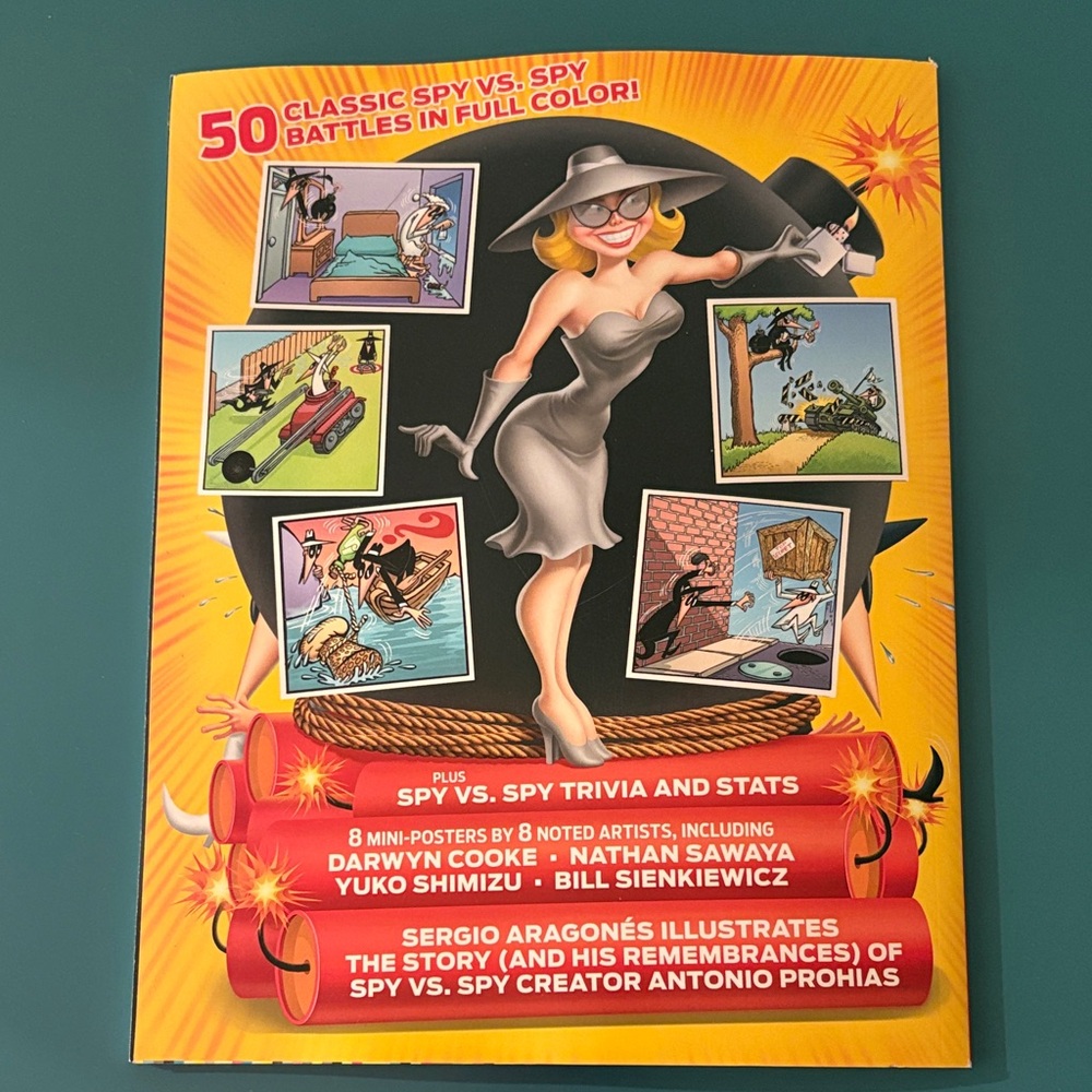 MAD Presents Spy vs Spy: The Big Blast - Bright Yellow Cover - Picture 4 of 4